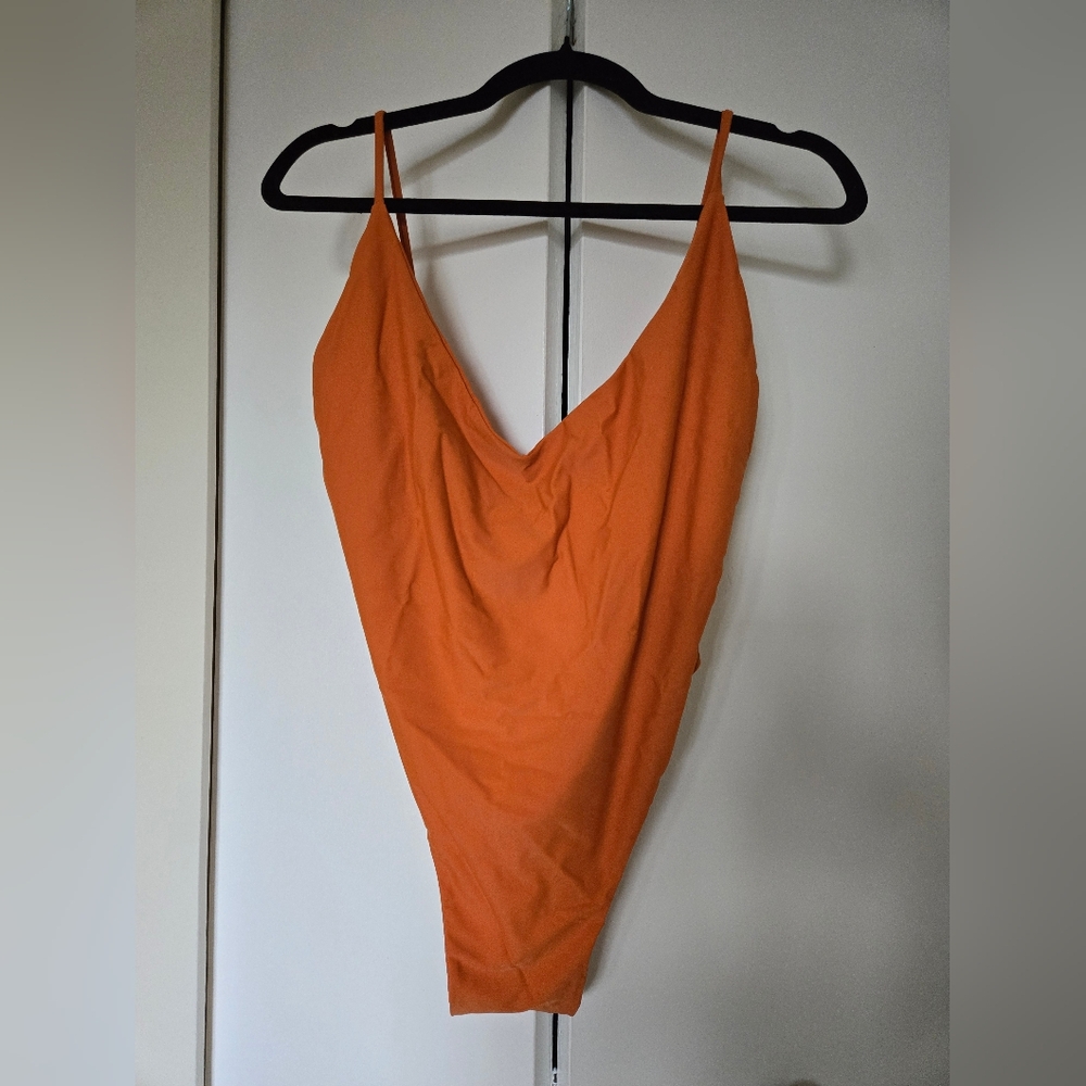 Saltwater Collective X Allana Davison | Allana One Piece in Sevilla Size XL - Picture 3 of 5